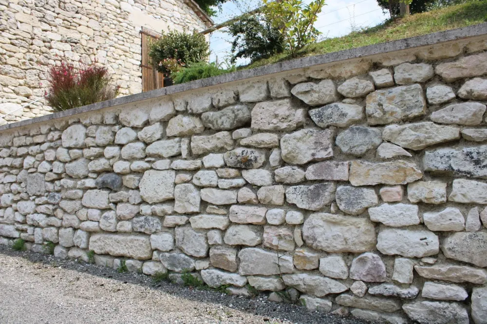 Mur pierre soutenement
