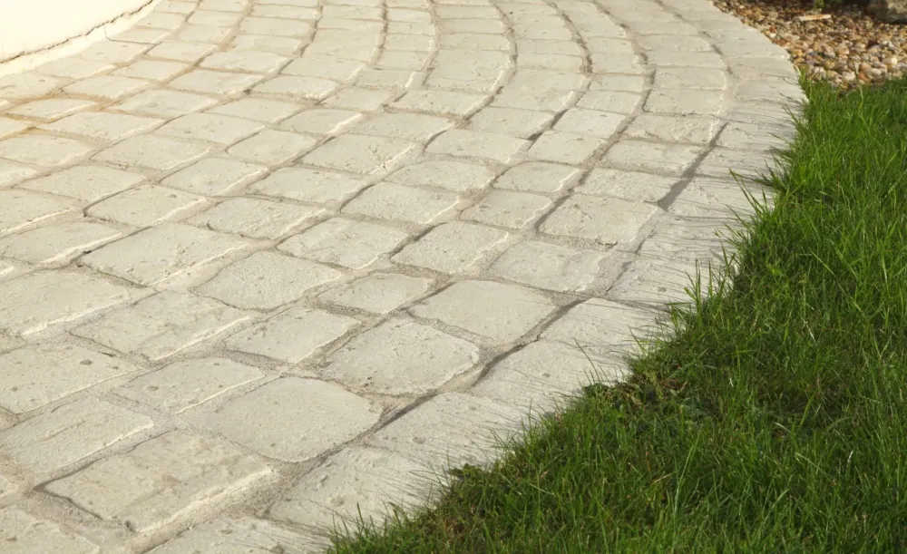 Pave et herbe
